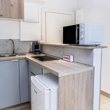 Superbe 2 Pieces - Viel * Antibes